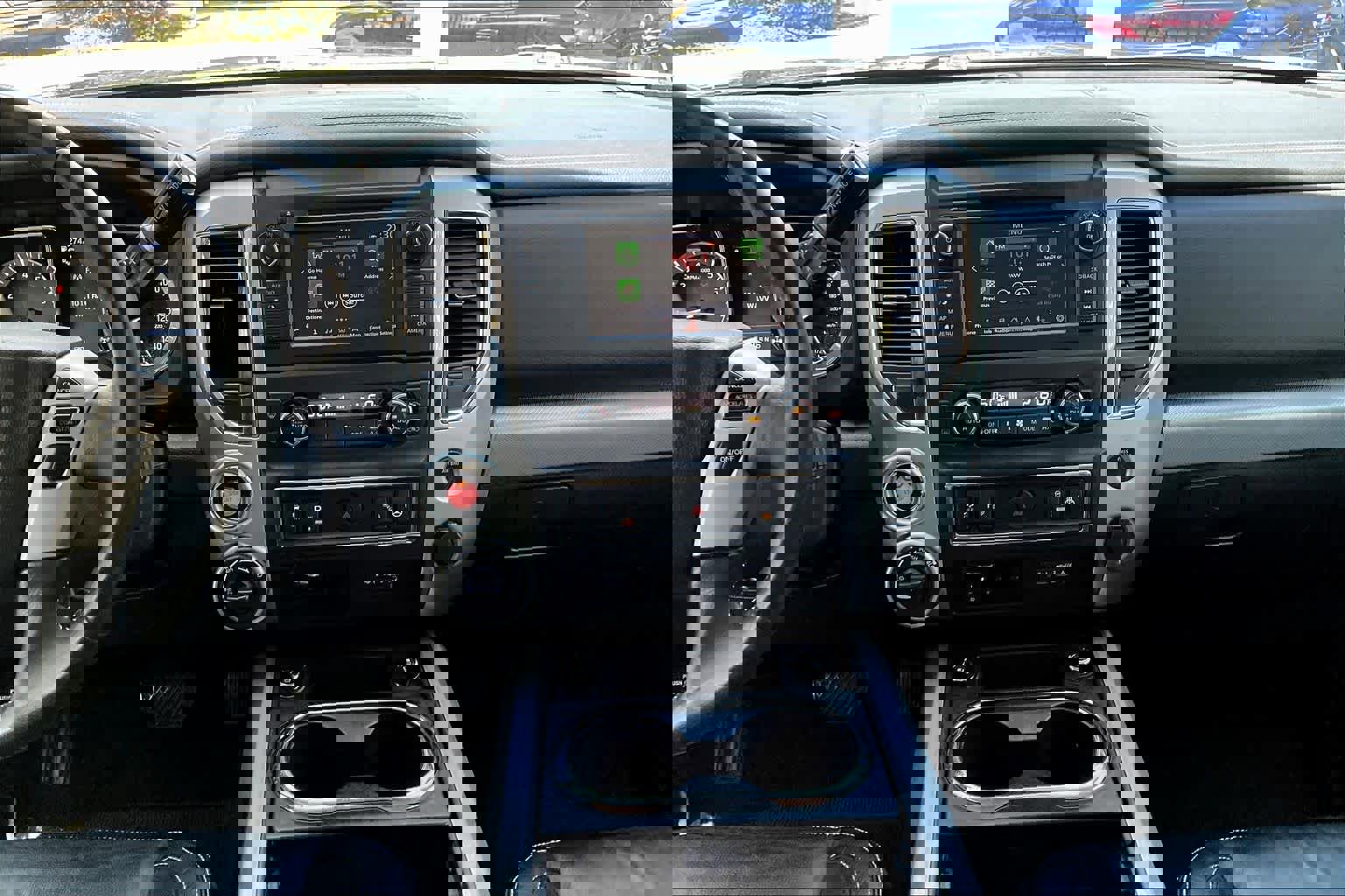 Used 2019 Nissan Titan PRO-4X w/ Pro-4x Convenience Package image 7