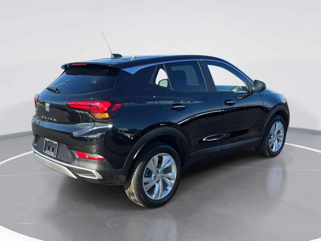 Certified 2024 Buick Encore GX Preferred w/ Comfort Package FWD image 3