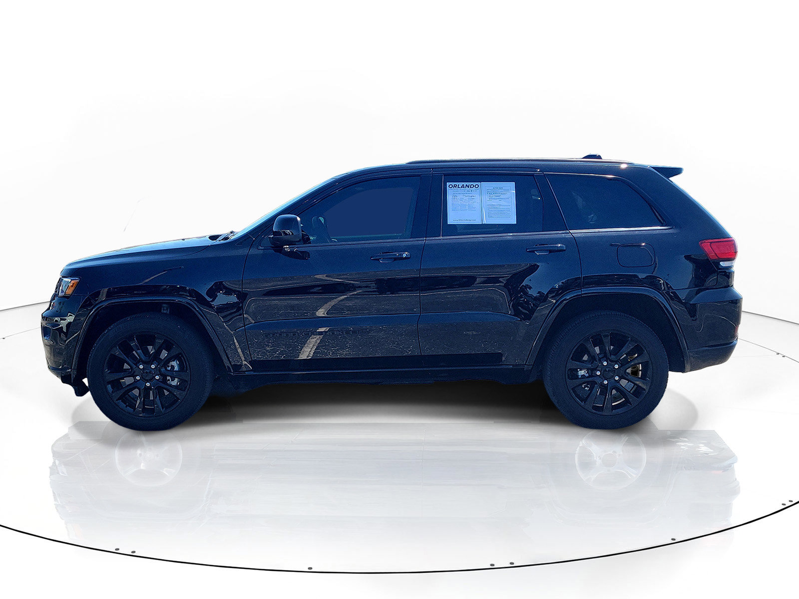 Used 2022 Jeep Grand Cherokee Laredo X RWD image 4