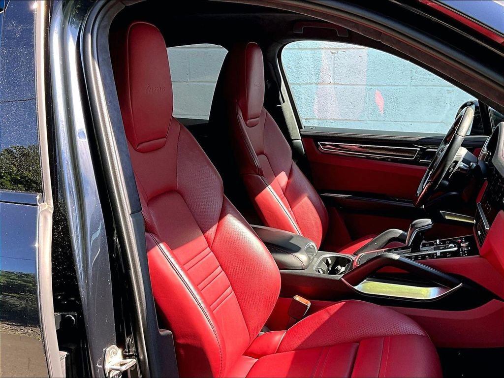 Certified 2021 Porsche Cayenne Turbo AWD/4WD image 12