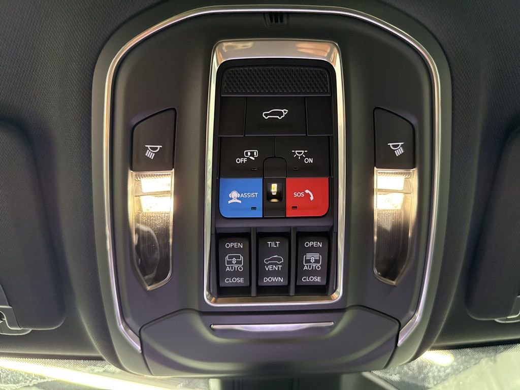 New 2025 Jeep Grand Cherokee L Limited image 26