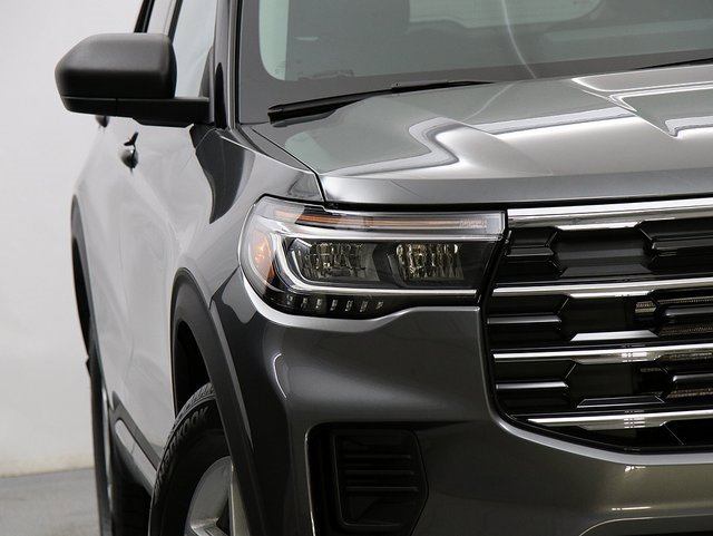 New 2026 Ford Explorer Active image 4