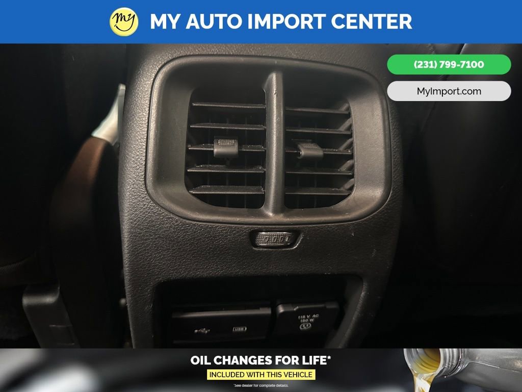 Used 2019 Jeep Cherokee Limited image 26