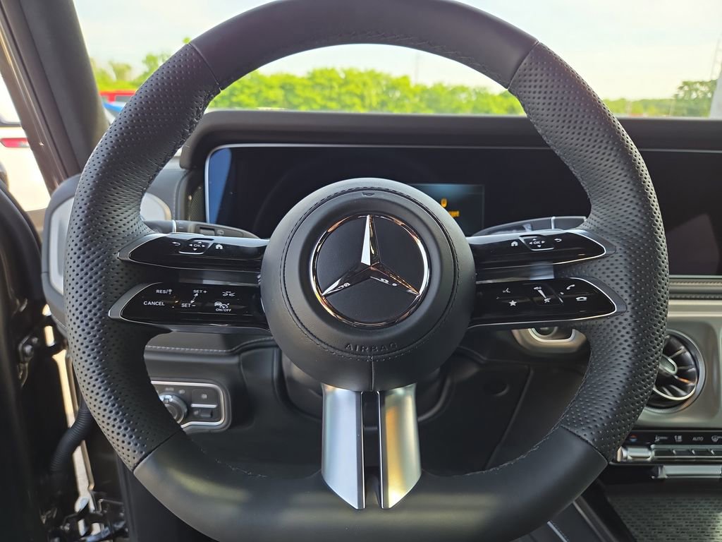 Used 2026 Mercedes-Benz G 550 image 23