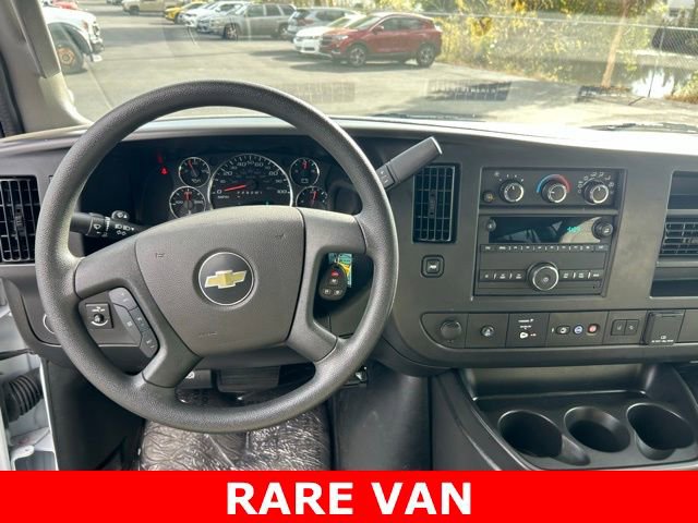 Used 2025 Chevrolet Express 3500 LT w/ LT Preferred Equipment Group image 16