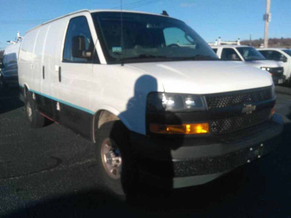 Used 2022 Chevrolet Express 2500 w/ Communications Package image 4