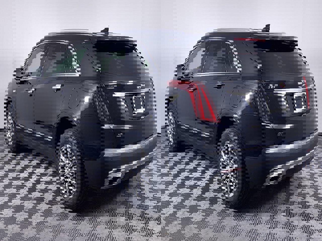 Certified 2022 Cadillac XT5 Premium Luxury AWD/4WD image 32