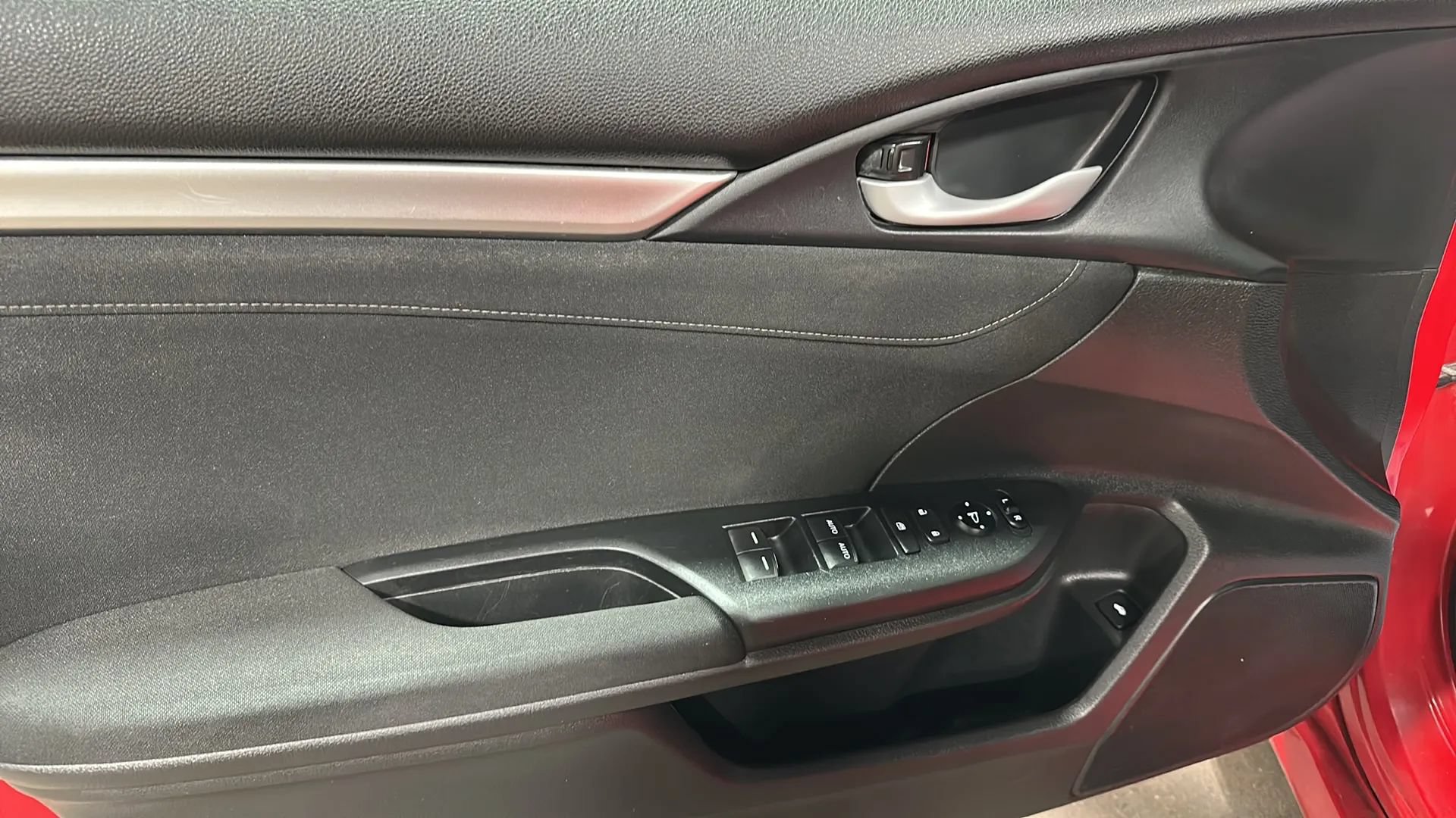 Used 2017 Honda Civic EX image 9