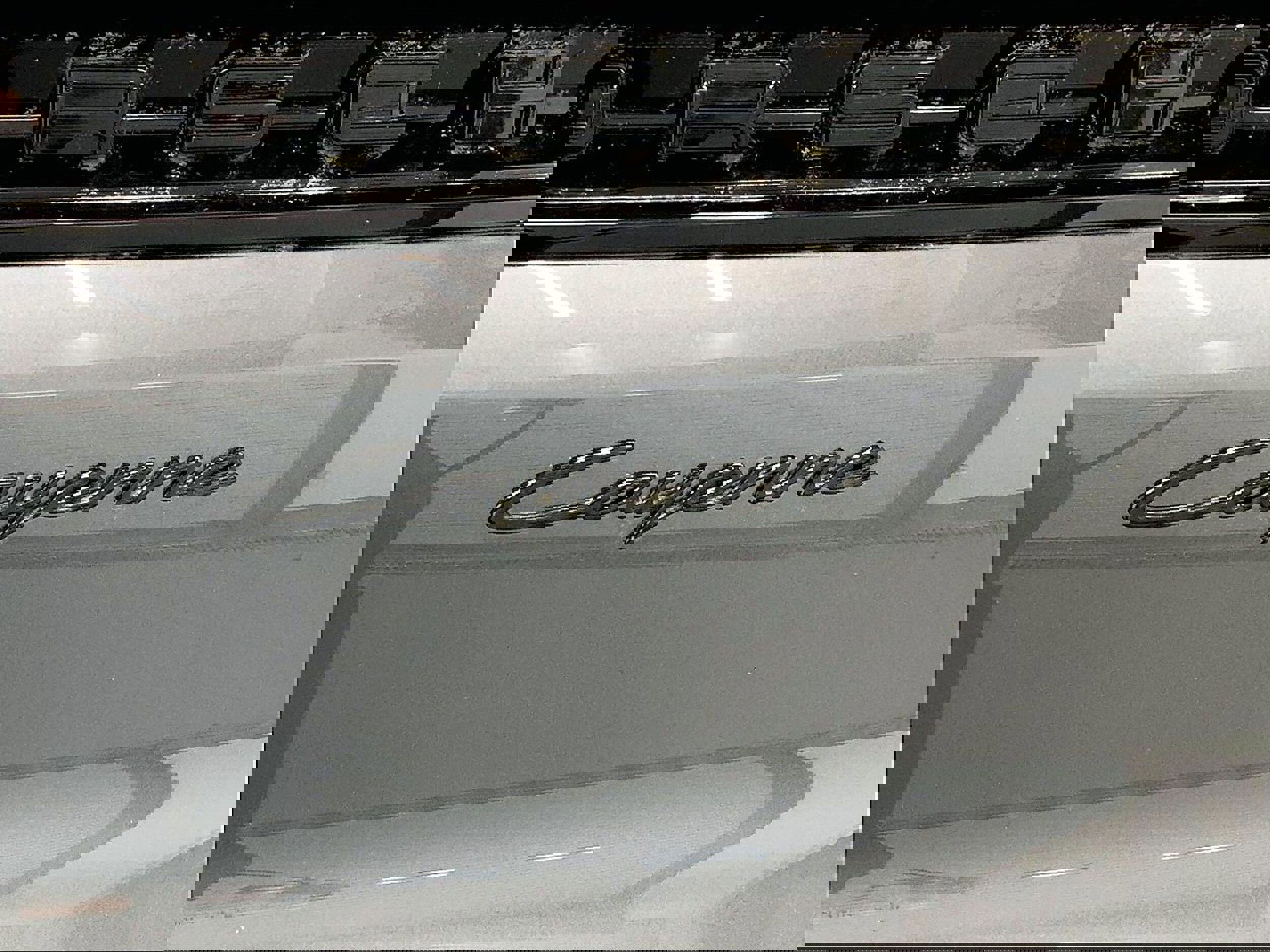 New 2025 Porsche Cayenne image 21