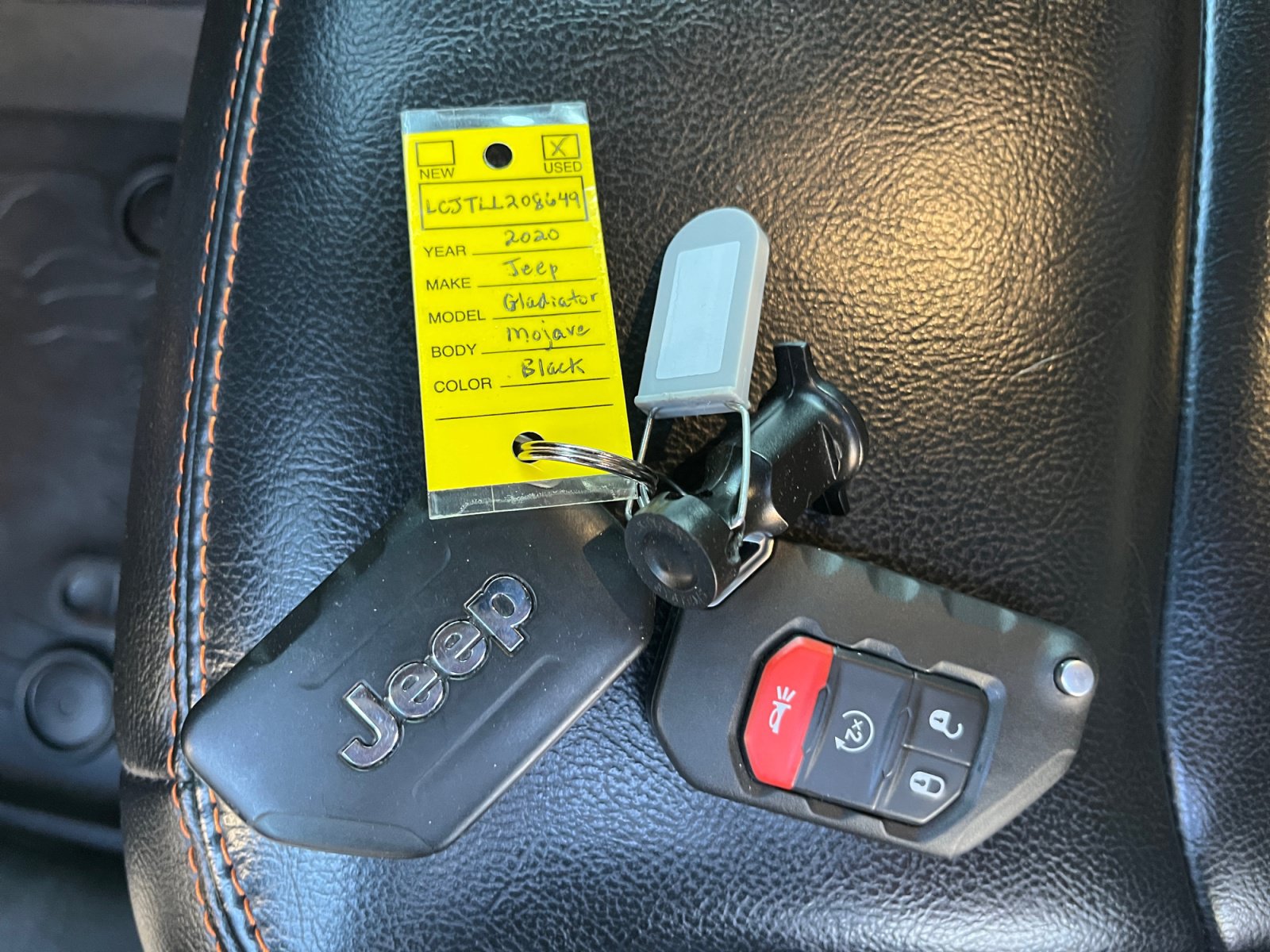 Used 2020 Jeep Gladiator Mojave AWD/4WD image 30