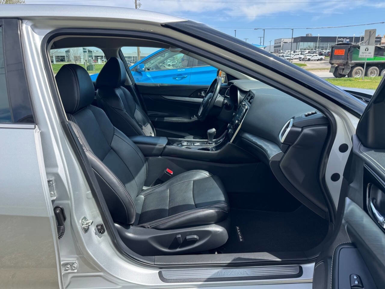 Used 2017 Nissan Maxima 3.5 SV FWD image 14