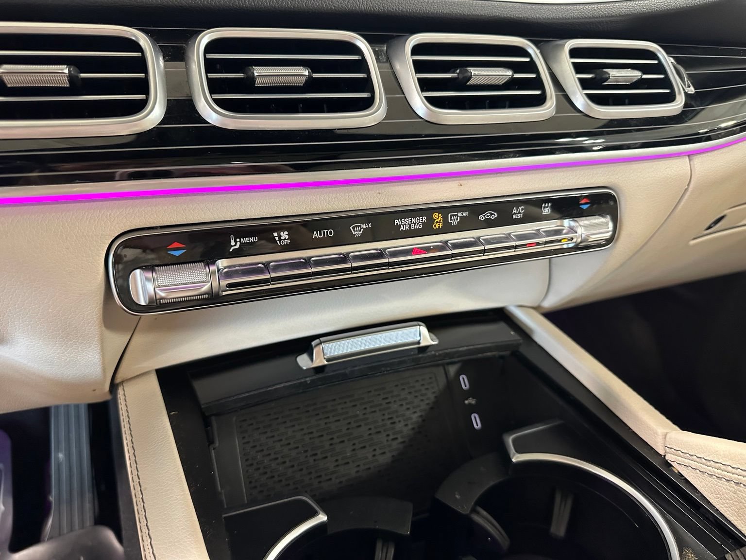 Used 2024 Mercedes-Benz GLE 450e 4MATIC image 27