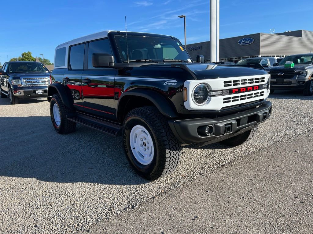 Used 2025 Ford Bronco Heritage Edition image 1