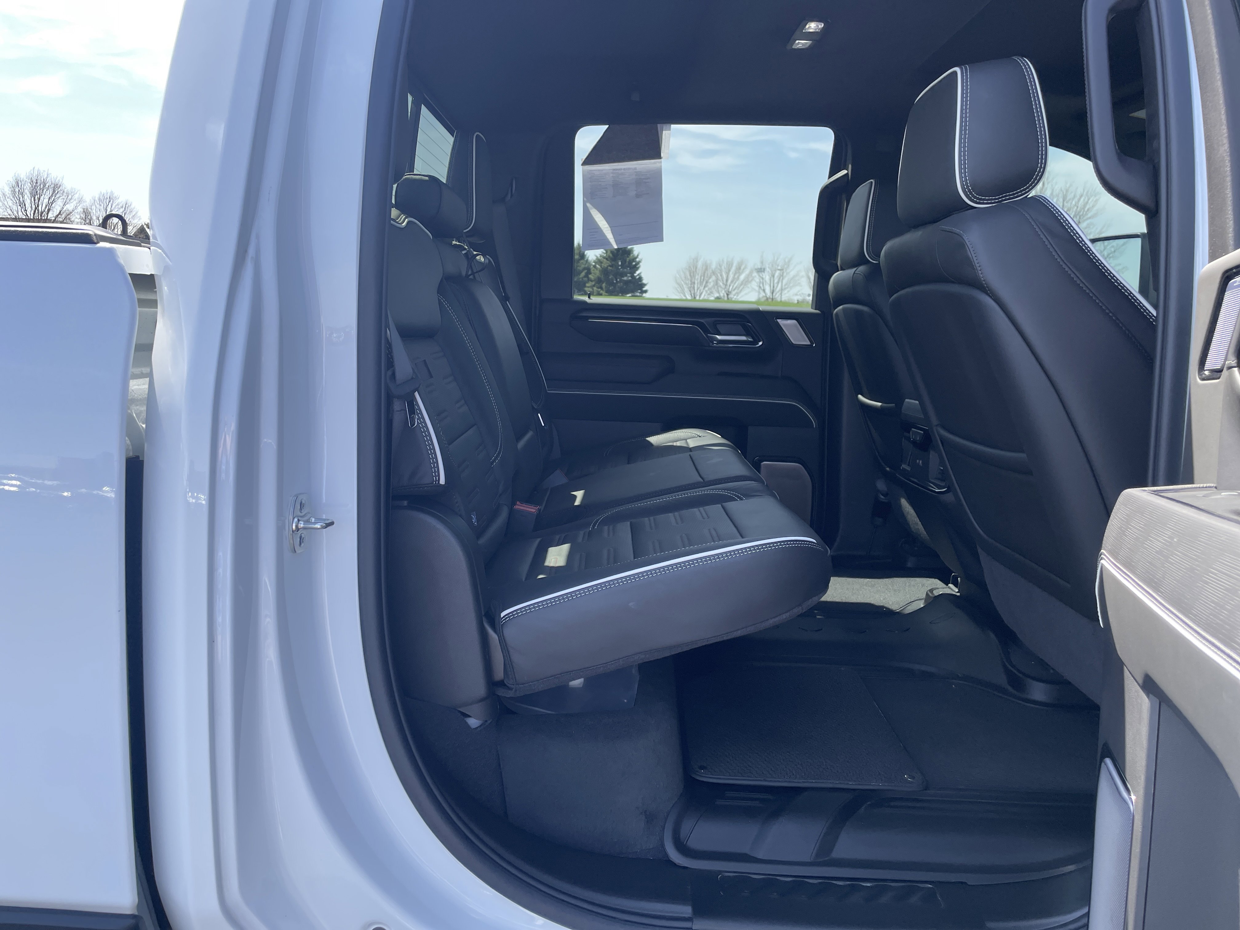 Certified 2025 GMC Sierra 2500 AT4X AWD/4WD image 26