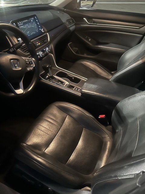 Used 2018 Honda Accord Touring image 23