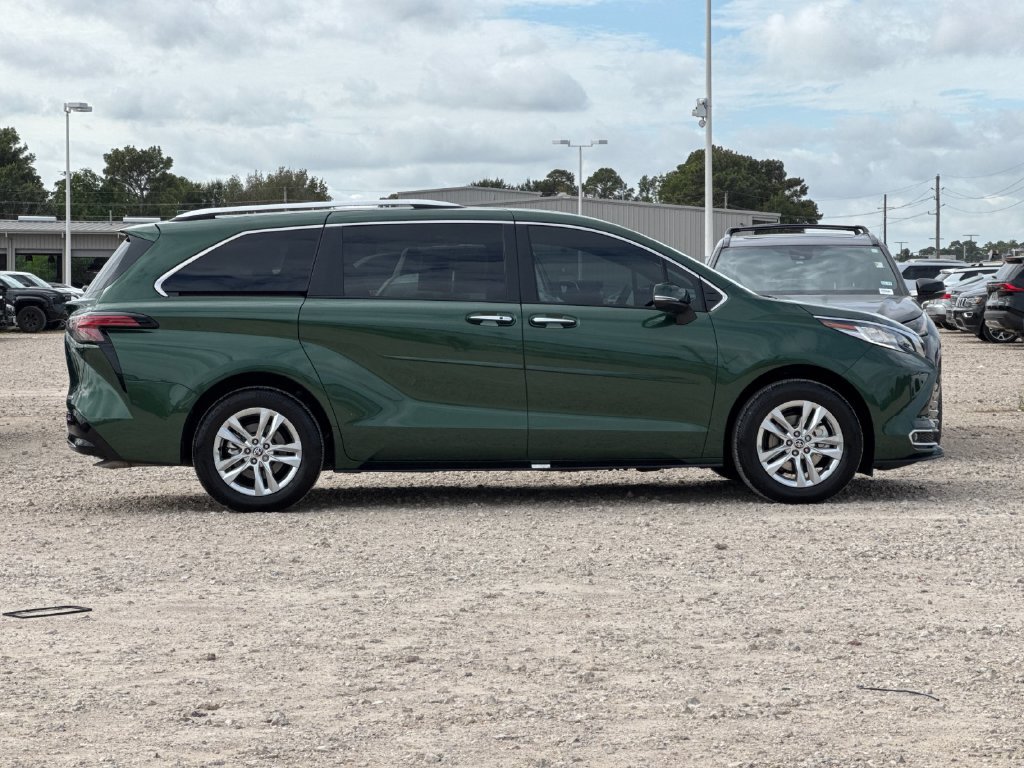 Certified 2026 Toyota Sienna Limited AWD/4WD image 7
