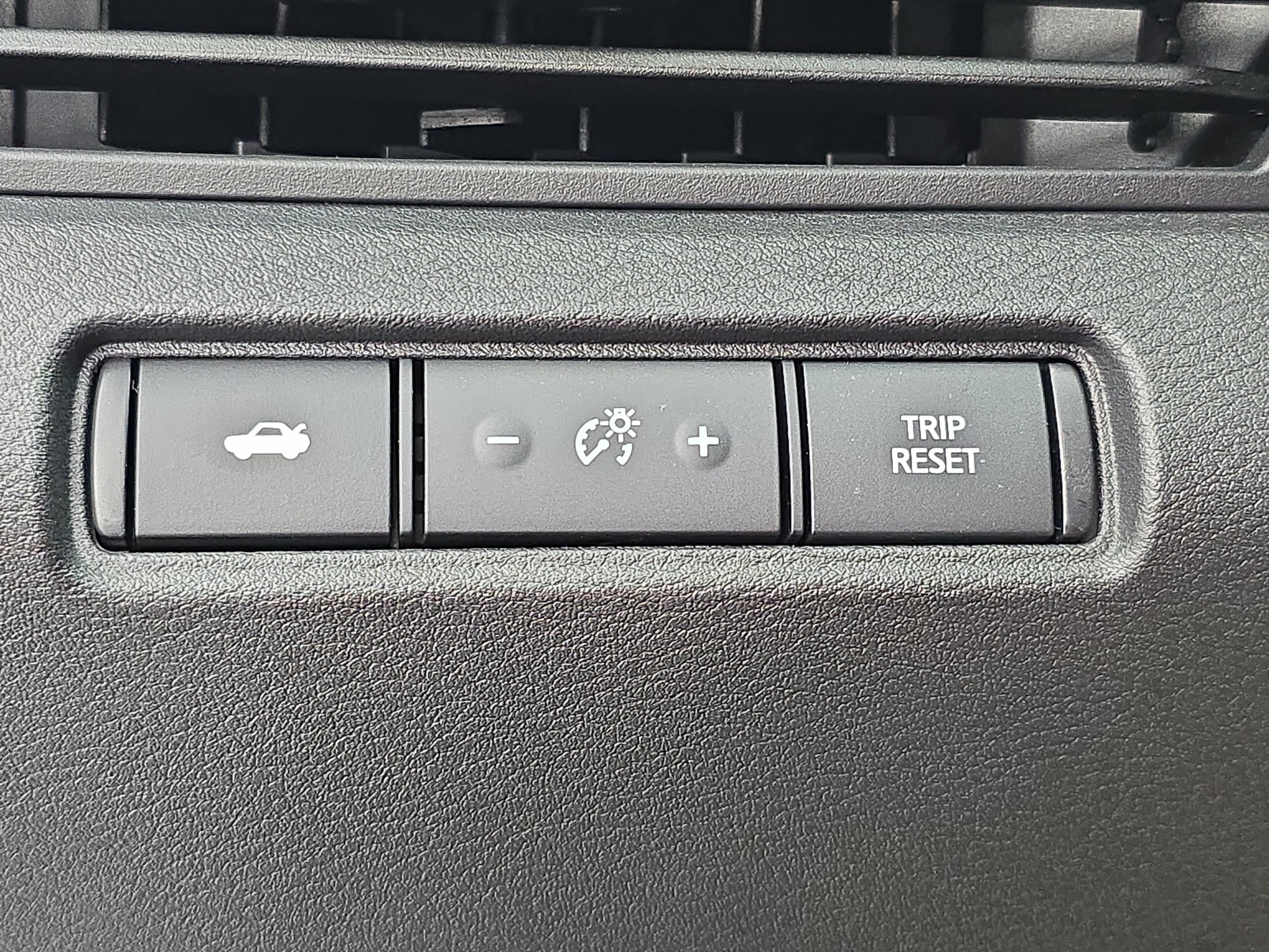 Certified 2025 Nissan Altima 2.5 SR FWD image 24
