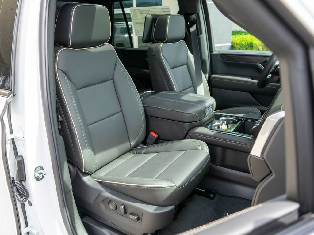 New 2026 GMC Yukon Elevation w/ Elevation Premium Package AWD/4WD image 9