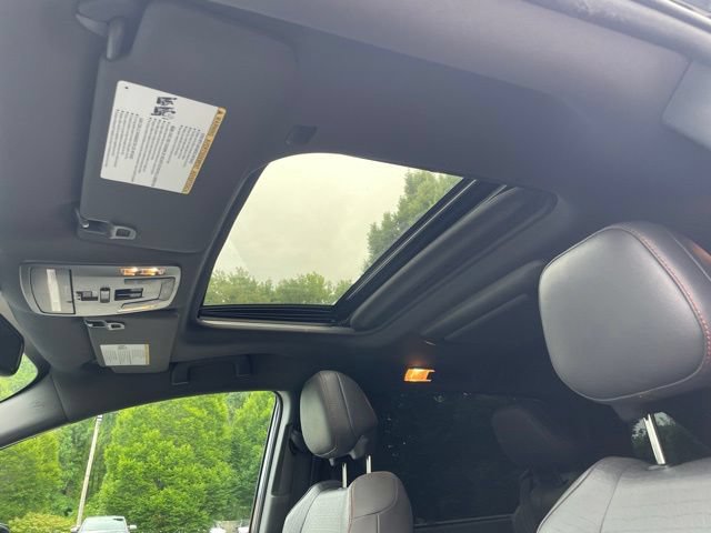 Used 2021 Toyota Sienna XSE w/ XSE Plus Package FWD image 25