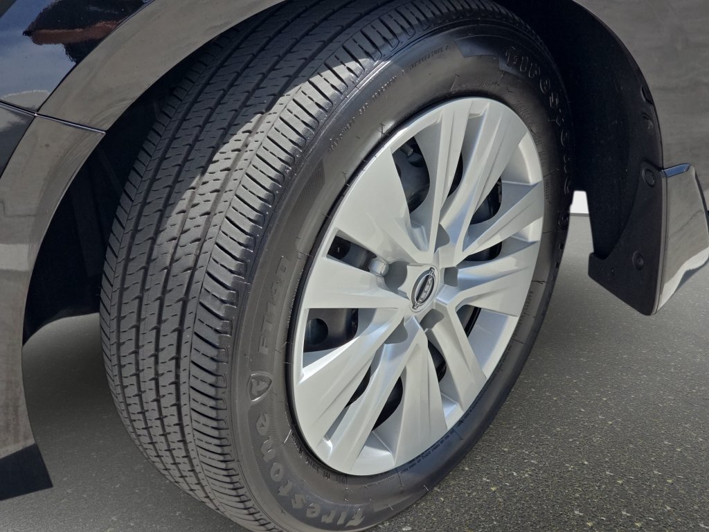 Used 2025 Nissan Sentra S FWD image 35