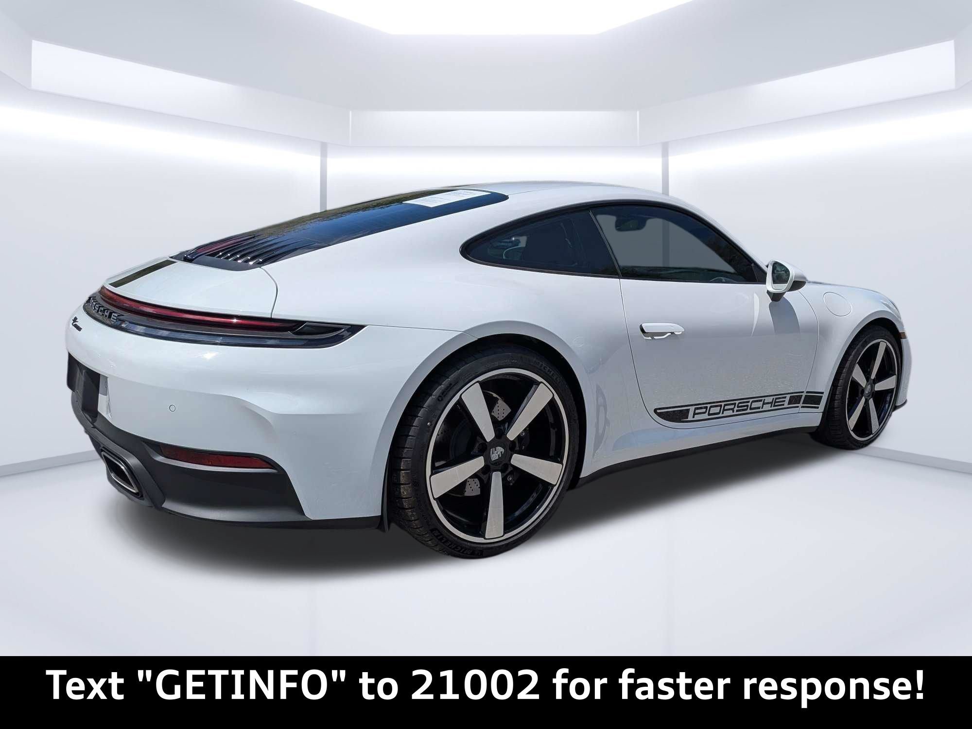 Used 2026 Porsche 911 Carrera RWD image 3
