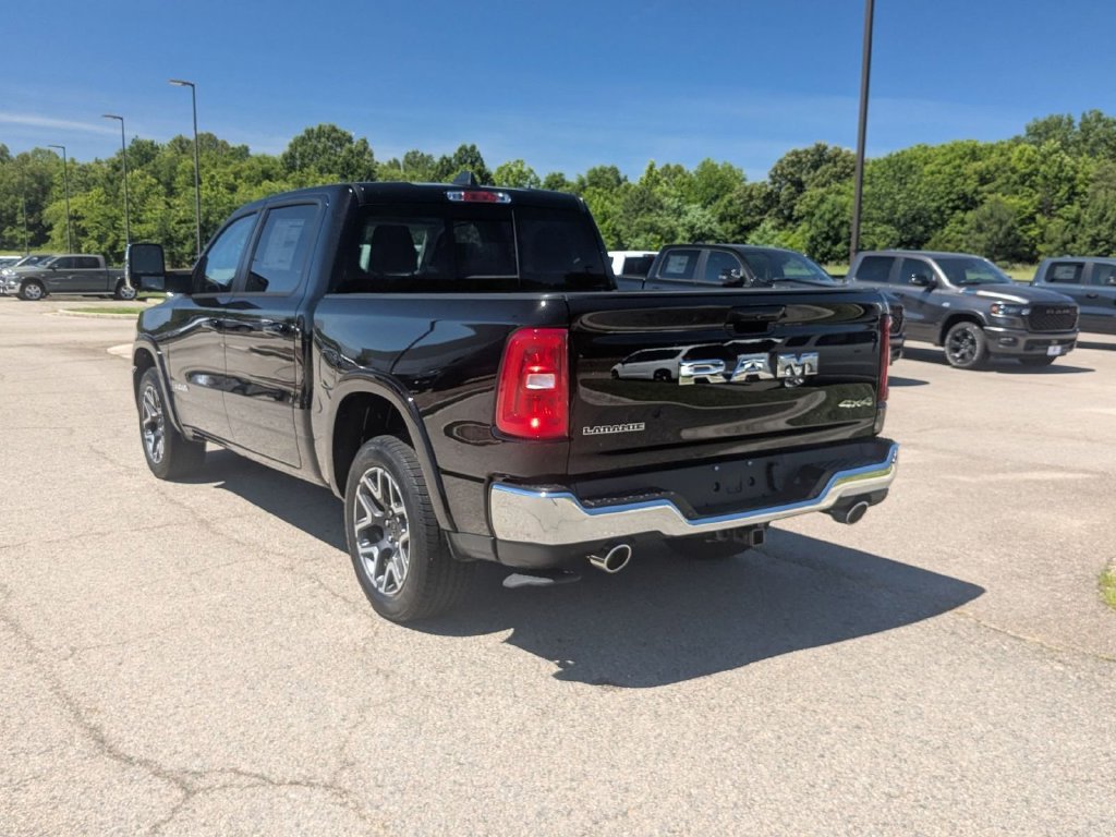 New 2026 RAM 1500 Laramie AWD/4WD image 3