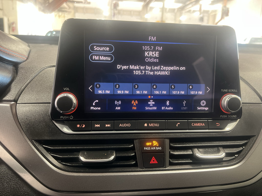 Used 2024 Nissan Altima 2.5 SR FWD image 33