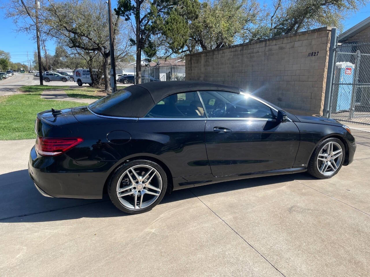 Used 2014 Mercedes-Benz E 550 Cabriolet image 12