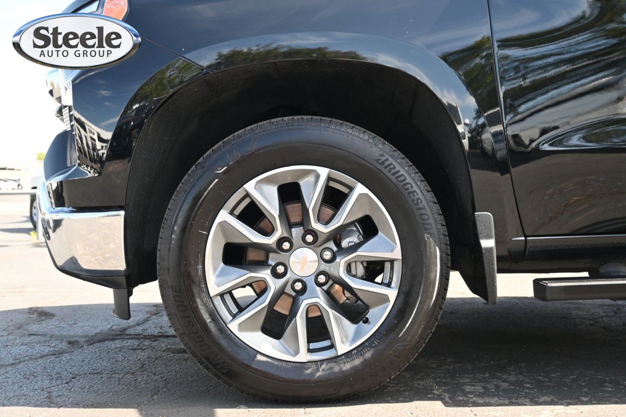 Certified 2024 Chevrolet Silverado 1500 LT AWD/4WD image 28