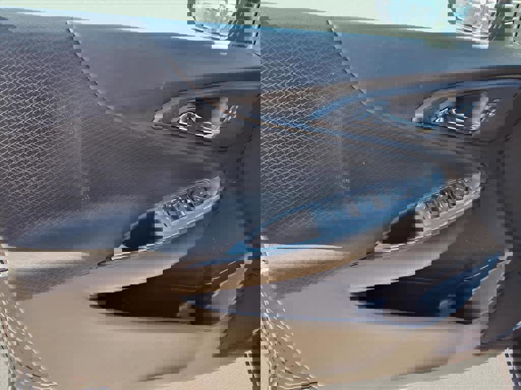 Used 2024 Chevrolet Malibu RS image 9