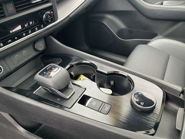 Certified 2023 Nissan Rogue SV w/ SV Premium B Package image 27