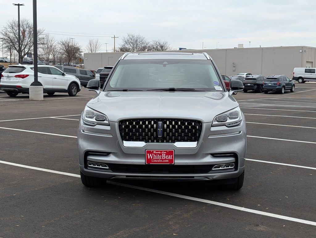 Used 2021 Lincoln Aviator Grand Touring w/ Equipment Group 302A image 2