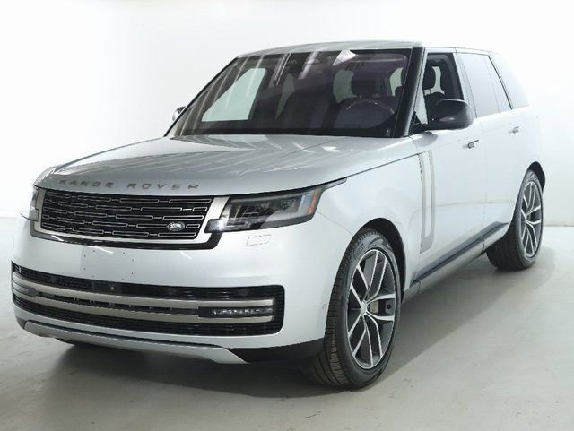 Used 2023 Land Rover Range Rover SE image 1