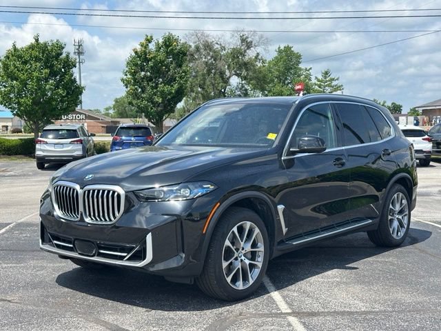 Used 2026 BMW X5 xDrive40i AWD/4WD image 3