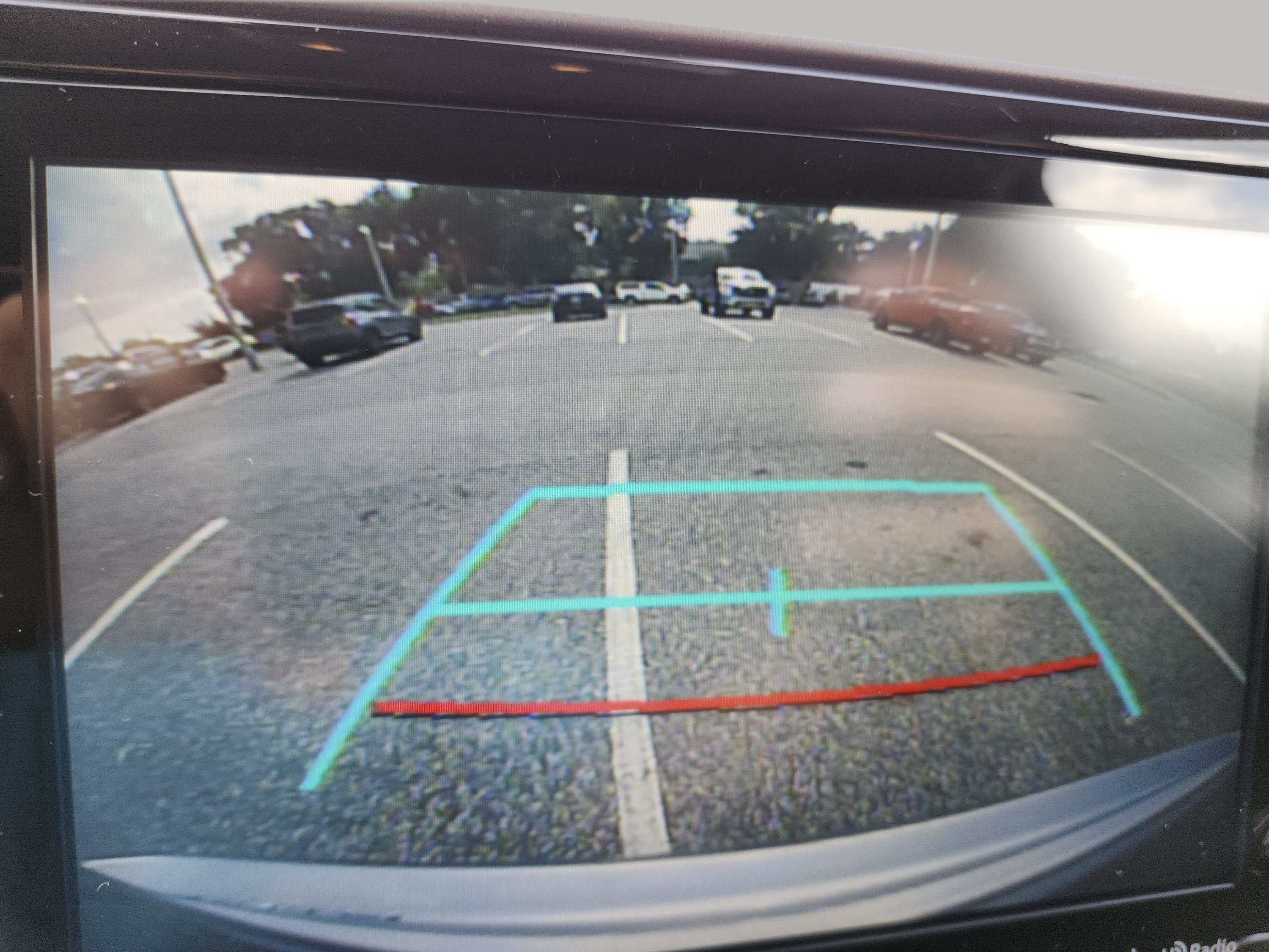 Used 2021 Toyota Highlander XLE FWD image 25