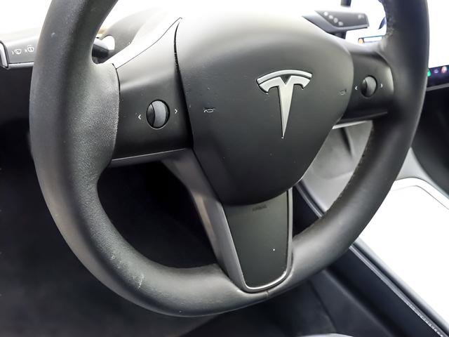 Used 2021 Tesla Model 3 Standard Range Plus RWD image 13