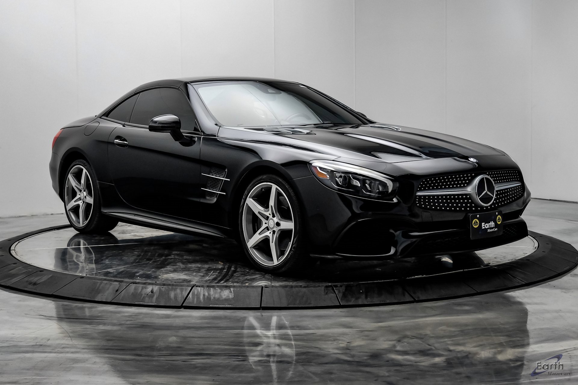 Used 2017 Mercedes-Benz SL 550 image 25