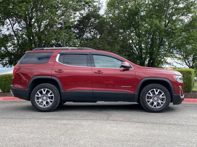 Used 2020 GMC Acadia SLT w/ Driver Alert Package II FWD image 2
