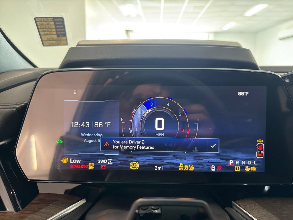 New 2026 Chevrolet Tahoe High Country AWD/4WD image 18