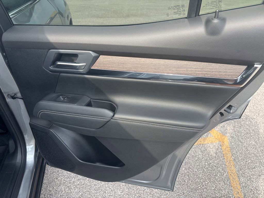 New 2026 GMC Terrain Denali w/ LPO, Floor Liner Package image 18