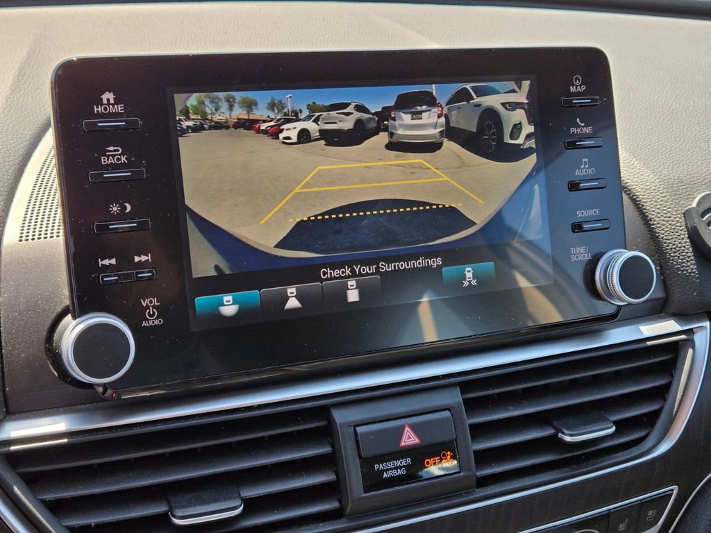 Used 2018 Honda Accord Touring image 14