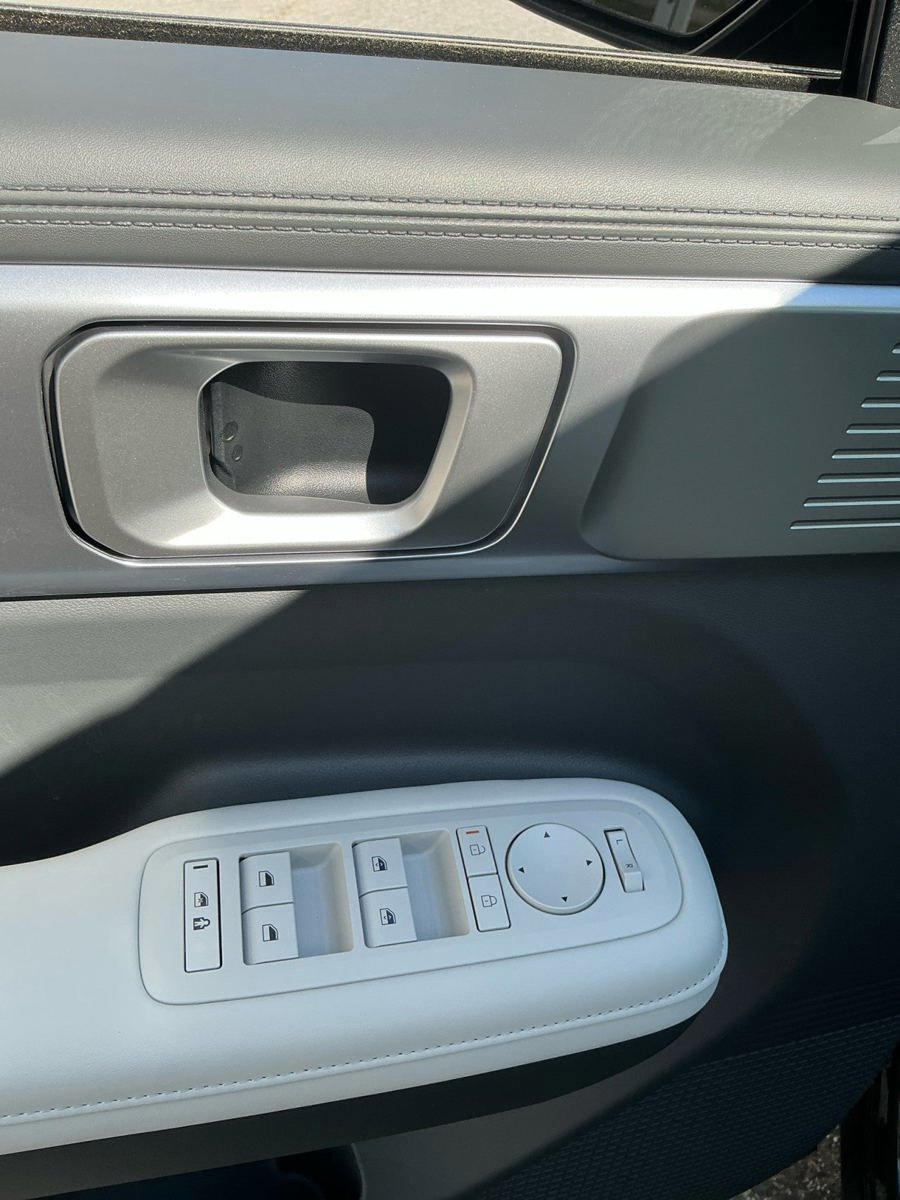 New 2026 Hyundai Santa Fe SEL FWD image 15