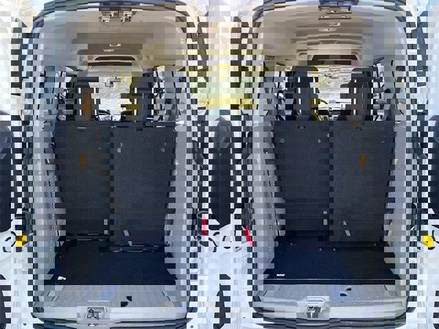 Certified 2022 Ford Transit Connect XLT image 12