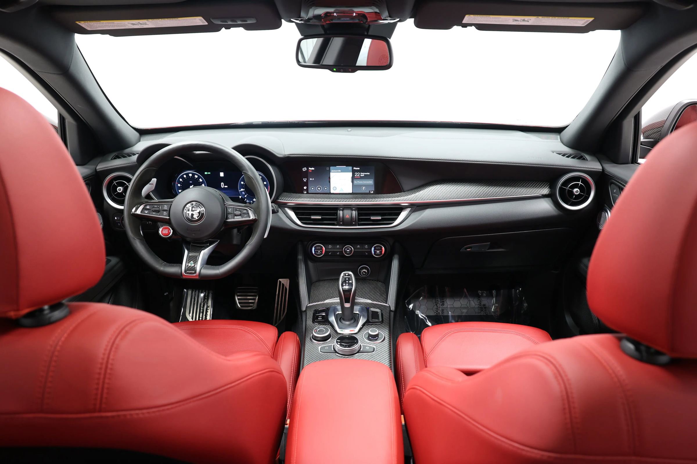 Used 2024 Alfa Romeo Stelvio Quadrifoglio image 29