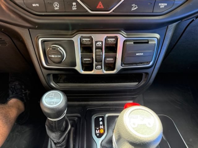 Used 2019 Jeep Wrangler Unlimited Sport S AWD/4WD image 18