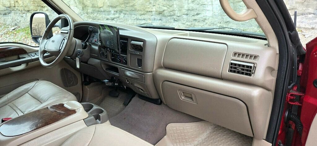 Used 2000 Ford Excursion Limited image 23