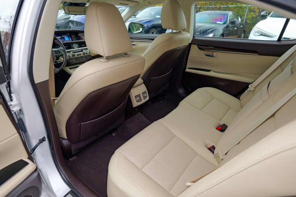 Used 2018 Lexus ES 350 w/ Premier Package image 26