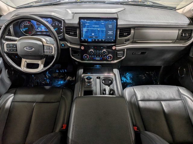Used 2024 Ford Expedition XLT RWD image 16