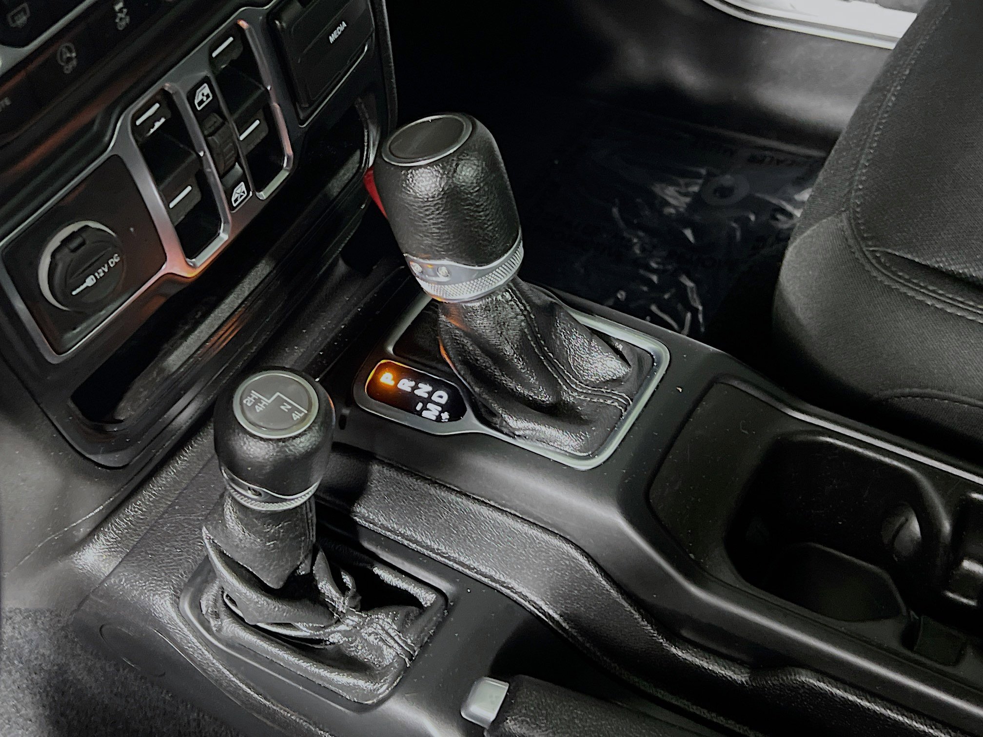 Used 2020 Jeep Gladiator Sport w/ Quick Order Package 24S image 24