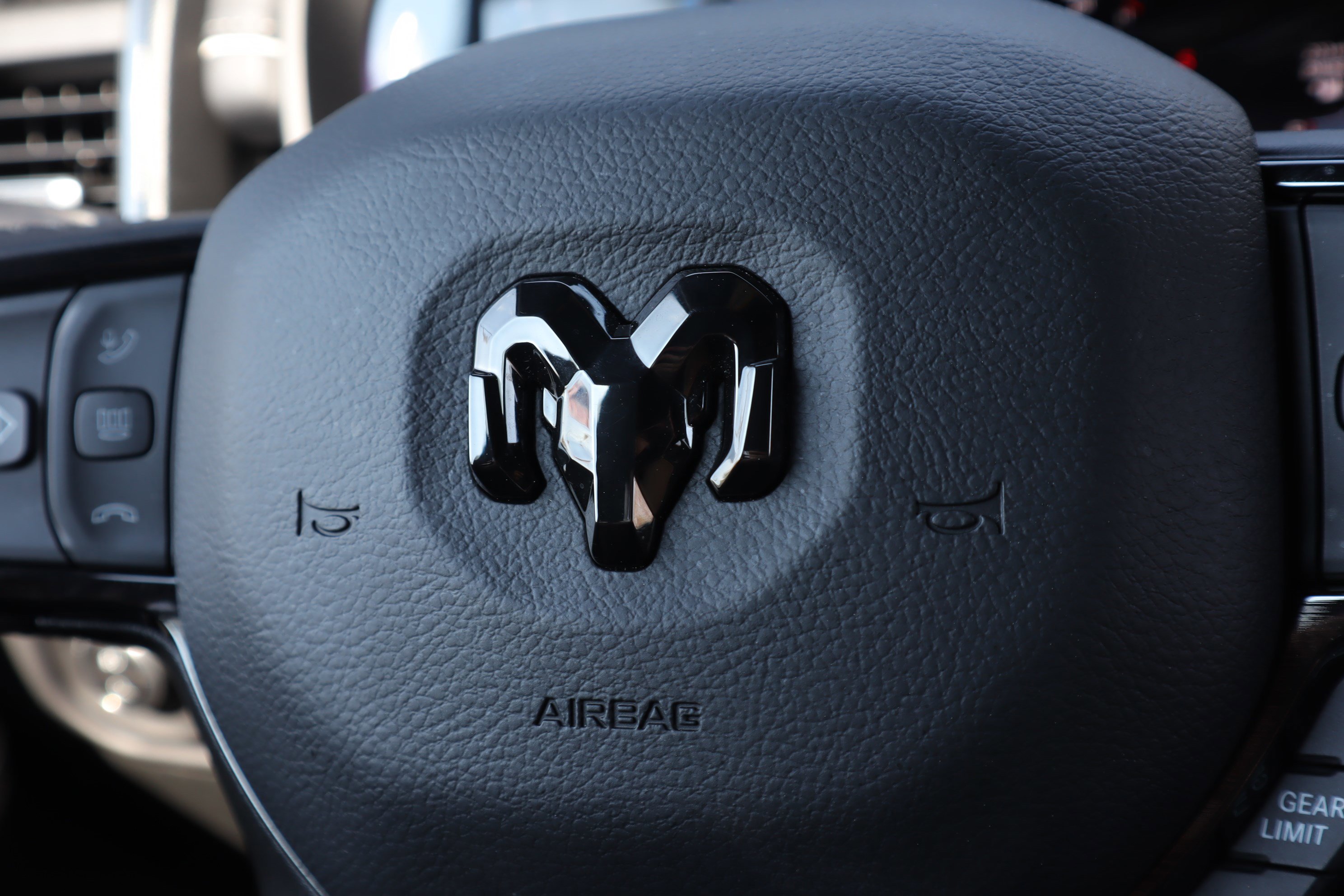 Used 2026 RAM 2500 Limited AWD/4WD image 30